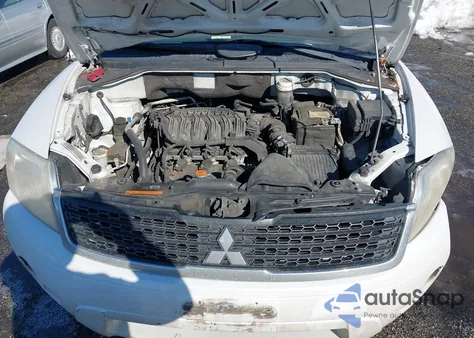 2011 Mitsubishi Endeavor Ls z USA, uszkodzony, nr VIN 4A4JM2AS3BE015191